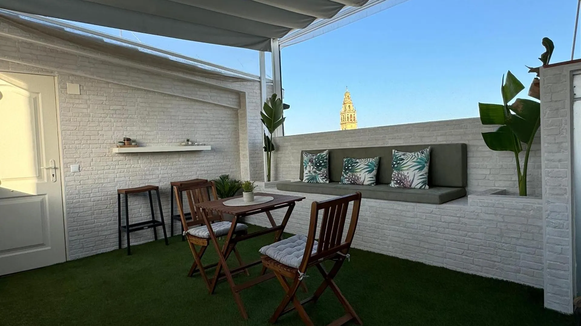 Appartamento Atico De La Sultana Con Terraza Privada Cordova 0*,  Spagna